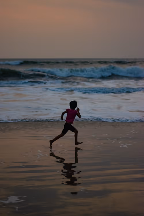 Item #36145732516804139016380361544373269319947941032678267894410350699572136771585 Media