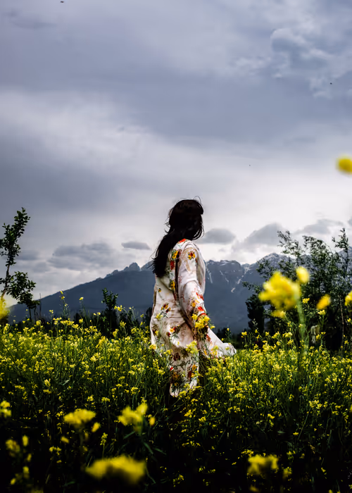 Item #106096322599603620341222276342369033024048943291878962669270680806017371996161 Media