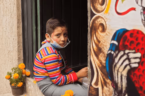 Item #51407189638115312508155978041268199969570618577551145156366977424765336158209 Media