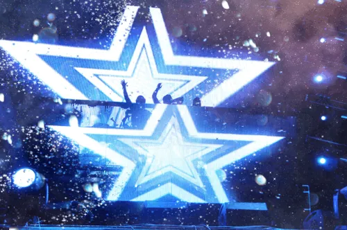 Item #112544345972809956370395034914532430303323851268614843277772934043248376152069 Media