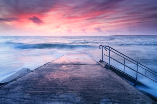 Item #33913556043655992485094381743340351336212161347103993477257409404973713719297 Media