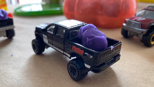 Item #32950900541074688019941179761660279688848553733738145877252428359608259575809 Media