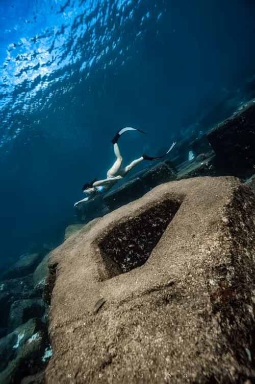 Item #75775185799272849085271004632709043340311400921657001030137476908349791404033 Media