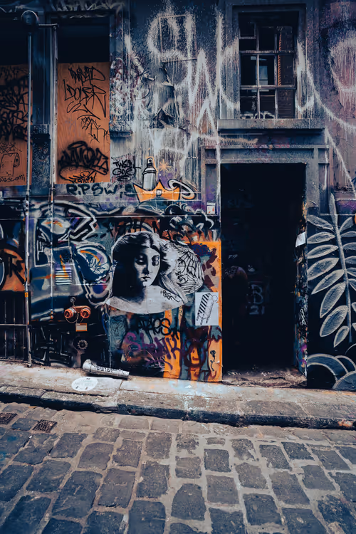 Item #87664330636313077472003209280981822590333725685545365355938452590808457543681 Media