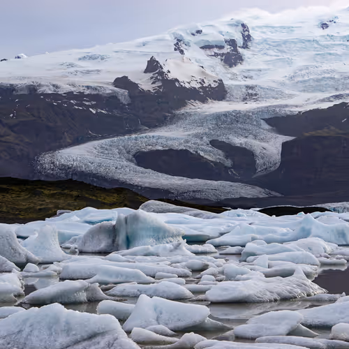 Vanishing Worlds