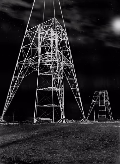 Item #112976571757822569538194461650133321399486138832093946782655487587328100139009 Media