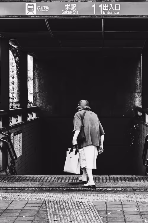 Item #96170077345752693160155040941252100729151929013759806584216081896208374693889 Media