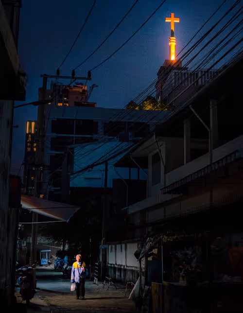 Item #105025572156970423279806083631740089086586526732791604564462751990111742722049 Media