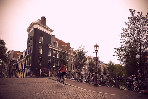 Item #77318918982881373487246577198894404313220364268321034048835046446987466506241 Media