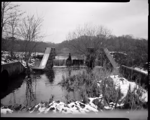 Item #18212404413895954310919358682195627458046882463252365268234032124307783548929 Media