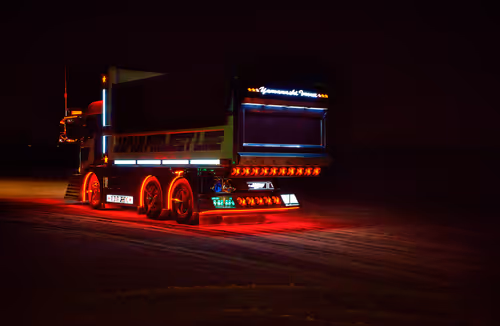 Item #92963587431864462946721240227995934094486654283347262138681599758079616876545 Media