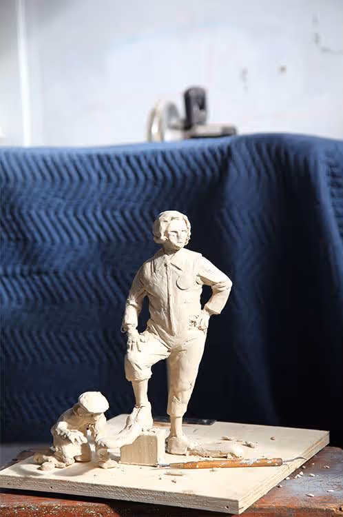 Item #55216672598840708961384749684848616551278129301068730357297170670049023754462 Media