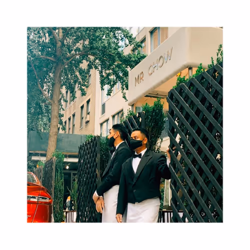 Item #33042120889451854685272695172442478807155240332106701713195592544174422884353 Media