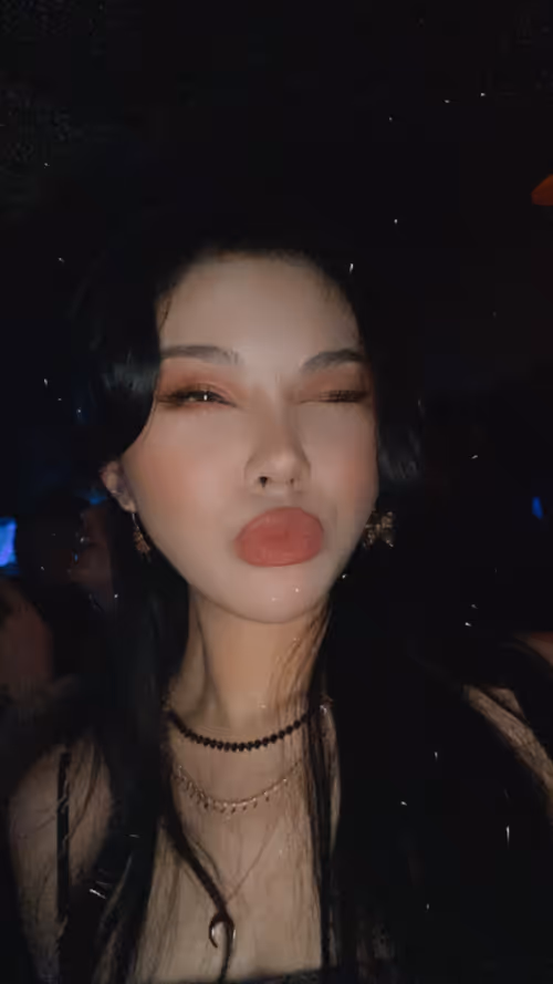 Item #65668681899413298378115876923691462811453117205694981467490991476356891541505 Media