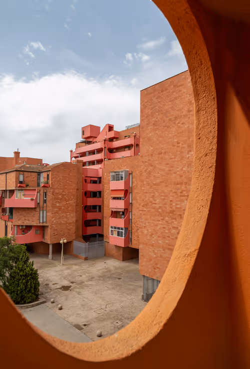 Item #73773515307052363543779810141096593187996593085491148203919191653978883489793 Media