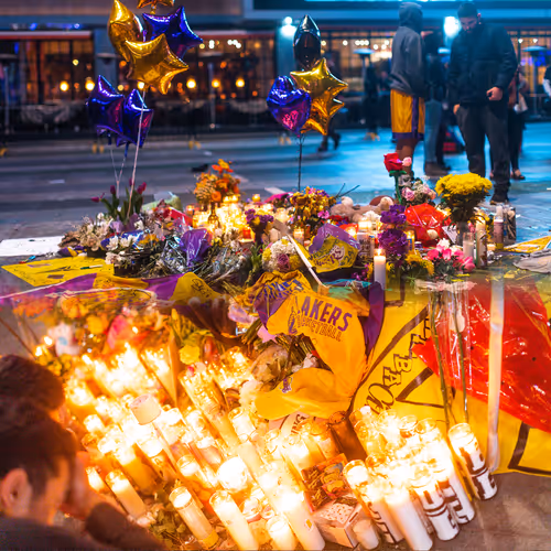 Item #13439362437370999140501138582598292618476795451252891238898507494269304963073 Media