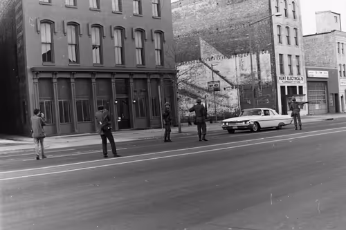 Item #103869953884735727563221393256320645863605690120870363676987596874113519452161 Media