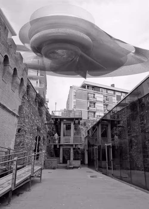 Item #70289046270216540615569387337235414738610929699744131839351085431565940948993 Media