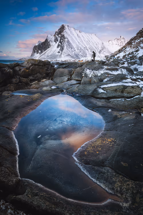 Item #28682539069684656541734828821976802711290237176293642286881478798955276926977 Media