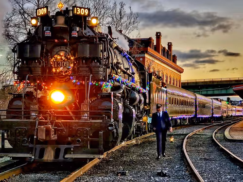 Item #47406671670675505765861608416880454658105297519113649943233510767390432952321 Media