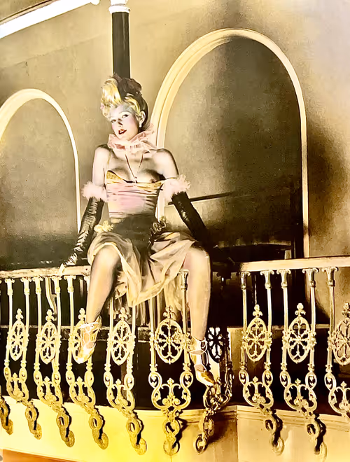 Item #61506933017025077700530557016983025704437525597845185547692606870737626595329 Media