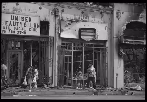 Item #92944060732368966215295016387630966585309105255455706870205160016163222061057 Media