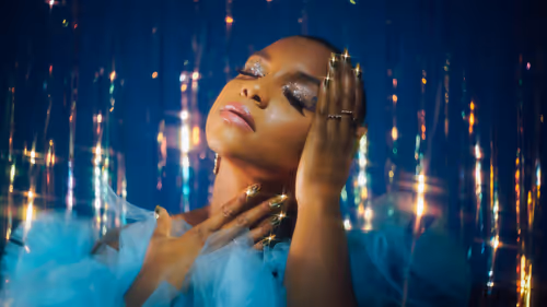 Item #26309146474284610434205767654900355727029772358714060532964538355719690256385 Media