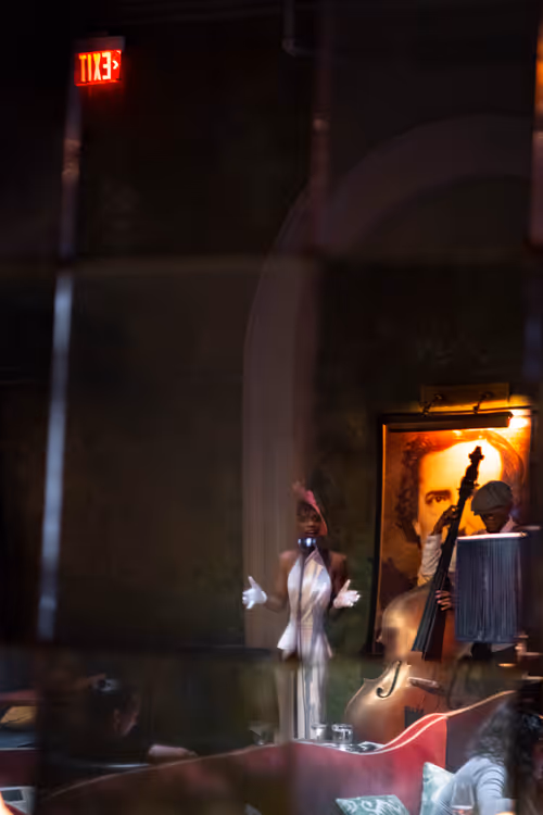 Item #84581482932459224270181328602346871340261222031101240269411804341680165879809 Media