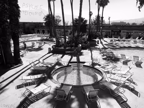 Item #30385253887073932100288315104104098490583734846307282327082016800176653467649 Media