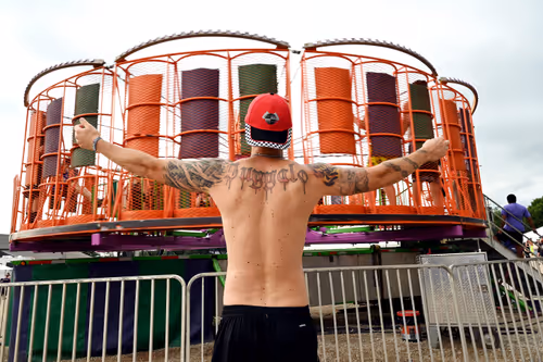 Item #44342675961109375462989417905387760220249458384552523538214946761270699753473 Media