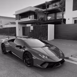 Black & White Lamborghini Huracan Perfomante LP640-4