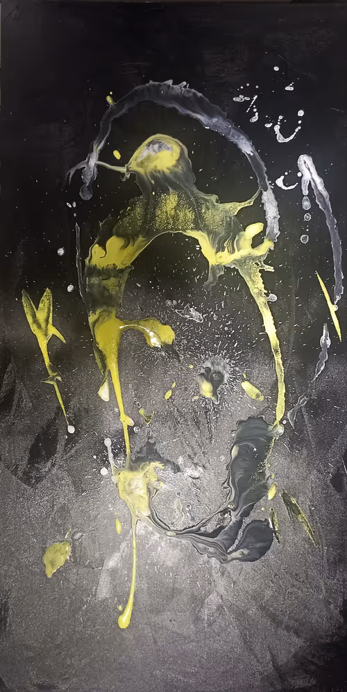 Item #37955296827146183881578836115984630871114203655005119115628386149412424908801 Media