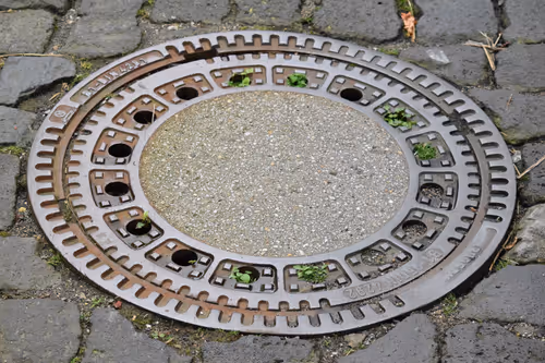 Item #916077490281078954391891268022086119289121145792755899354399189232357736449 Media