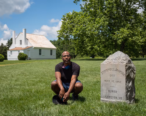 Item #10691109686083431502166818963425883962656955232587770388242978868024175493121 Media