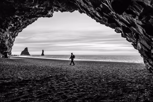 Item #84834639463328091260484975677994672960317612935287513554023817830942378033153 Media