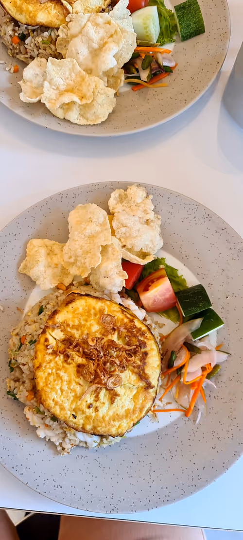 Item #45587486599812322055071502889889837694324180513747183771448819580796063973377 Media