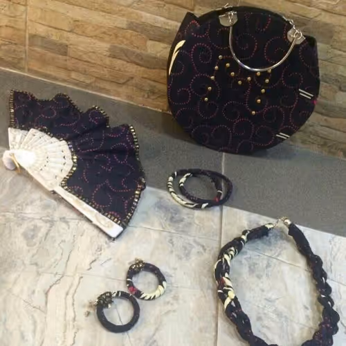 Item #49282839886755864349954099167539234708819534519375482423773084698679133077505 Media