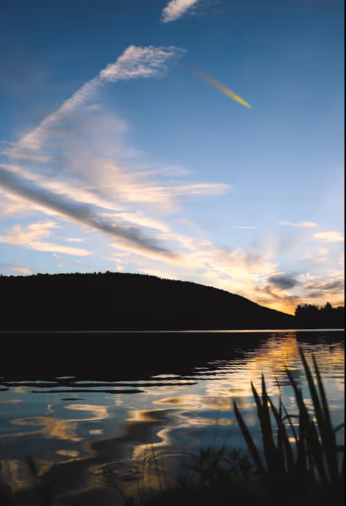 Item #84363194445976563204633808035010039016148685896139244722502188884236942966785 Media