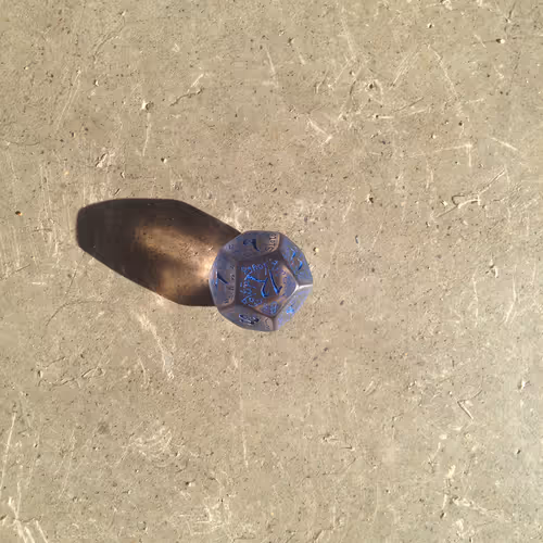 D12