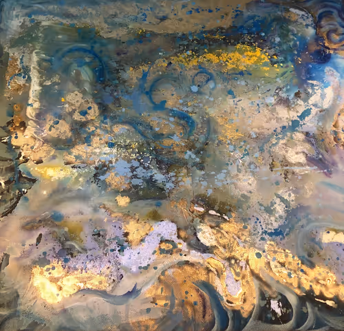 Item #18737498391272000360770389809007454971893280623716805117201428375901753573377 Media