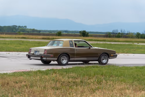 Item #106958335739049400615454416992479252332237267819420070346271655282350797881345 Media