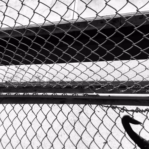 Item #56431751608181922231259635946092067407977788553703326303680802276665873924097 Media