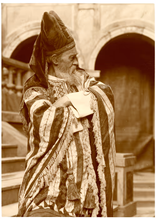 Item #53706928691254762146415968452705327218732098500173756141491068749649301995521 Media