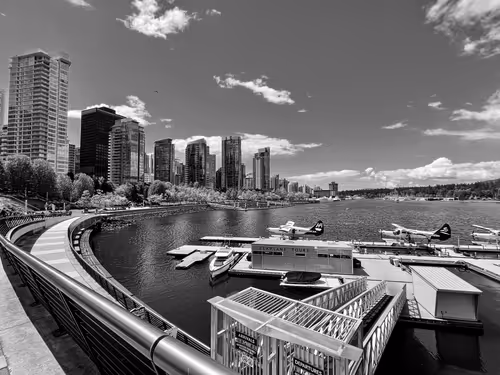 Item #60286361363657250857601775030637471218171117852543341295073304058031473950721 Media