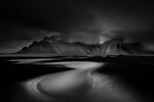 Item #113242797444719608075232257064219215273276015267890432477770059567750575030273 Media