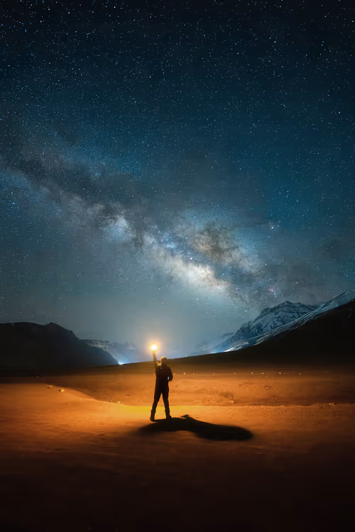 Item #9425749833926335333001150146280296056948702908253502131347533621069992689665 Media