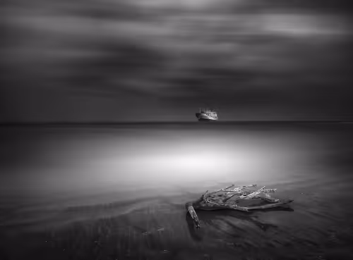 Item #108814857691029429230781820568210235490063919231059486623727012671768391319553 Media