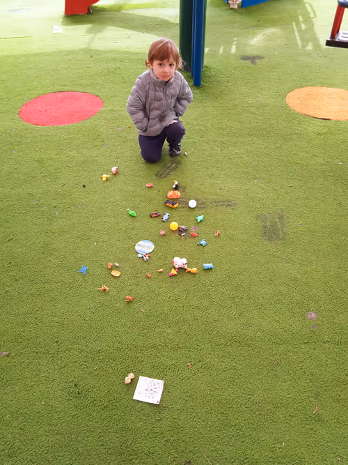 Item #110506795441649248304603727691393552854160291588141443615508084608500481654785 Media