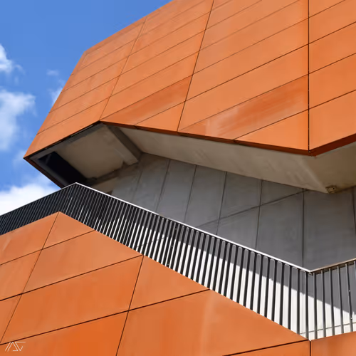 Item #34074302066752213715126654038462946332588047310136711959584651172946500386826 Media