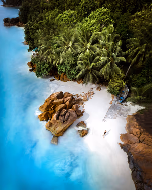 Item #114166721210055605781368580265511700861033361648236924870023126228291681255425 Media